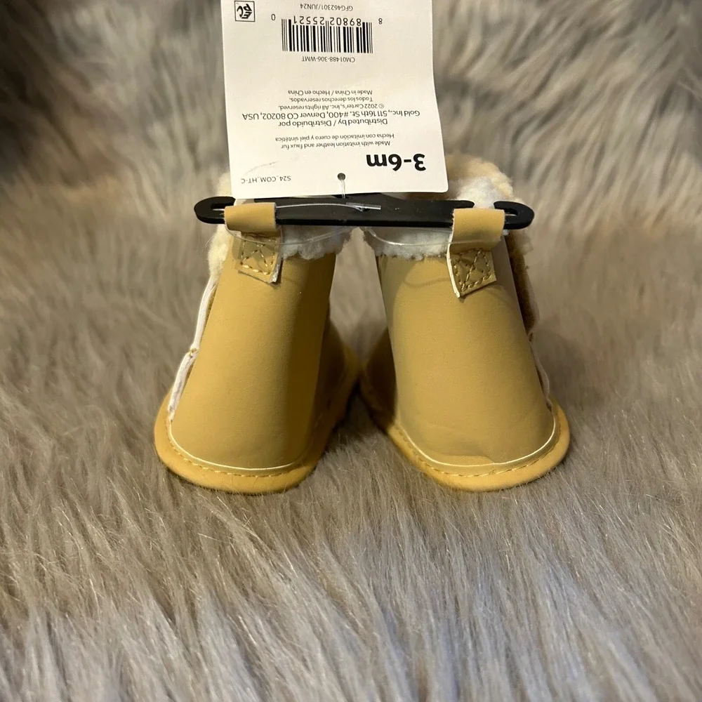Carter's Child Of Mine Crib Shoes Baby's Size 3-6 Months Beige Boots Booties